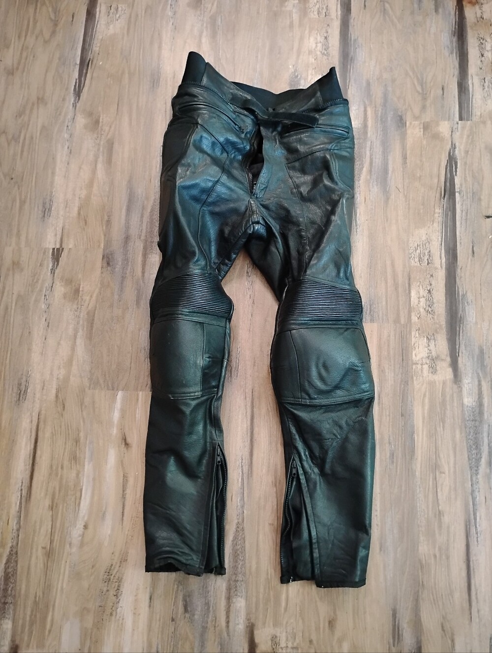 AGV Sport Pants Mens 35 Black Leather Motorcycle Racing Zip Ankle Hip Armor Knee